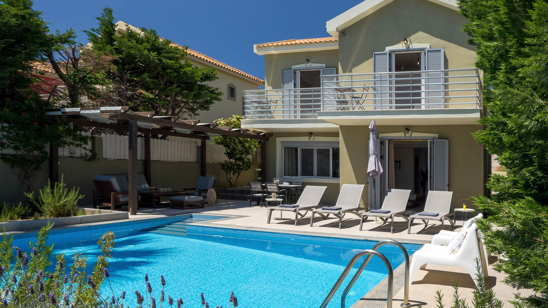 Beachfront Villa Alexandra